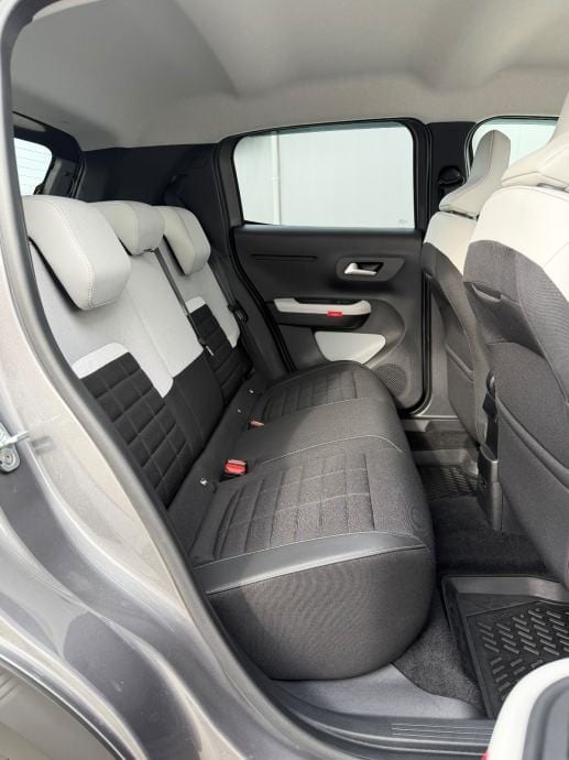CITROEN C3 MAX TURBO☆NOVI MODEL☆KAMERA☆ALU 17☆TEMPOMAT☆PDC☆HR.AUTO☆, 2025 god. - 29