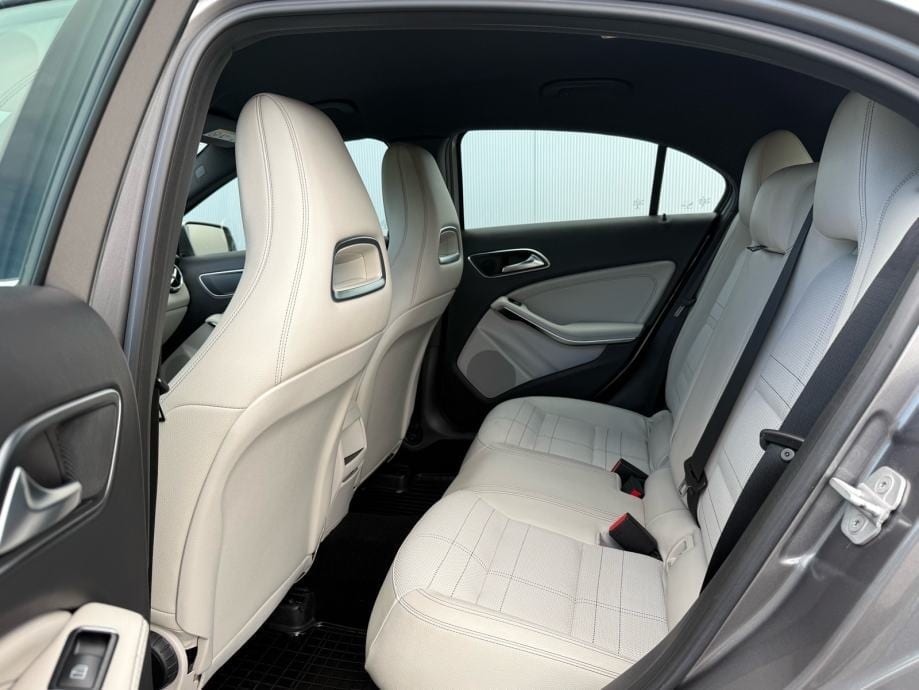 MERCEDES-BENZ A180CDI-REGA 06/27-SPORT SJEDALA-CRNO NEBO, 2014 god. - 14