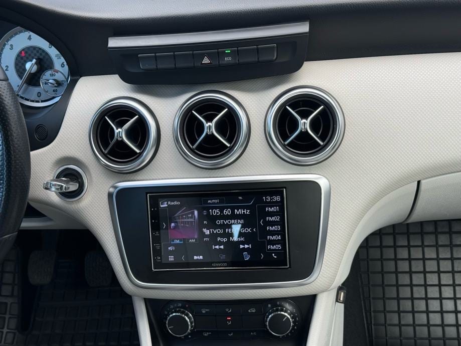 MERCEDES-BENZ A180CDI-REGA 06/27-SPORT SJEDALA-CRNO NEBO, 2014 god. - 17