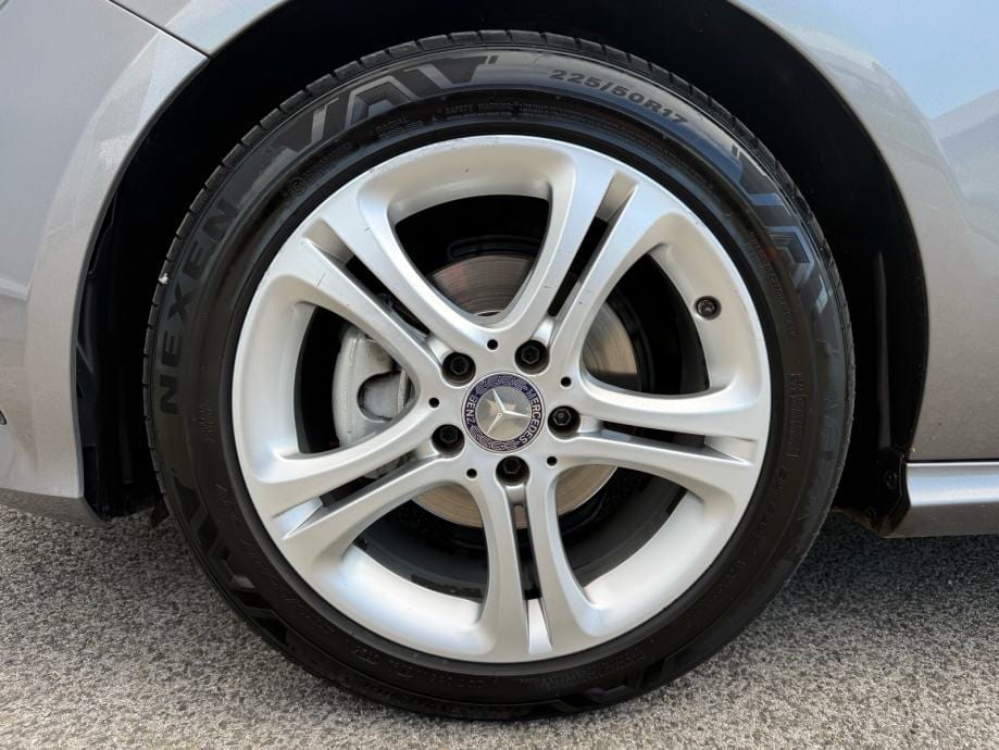 MERCEDES-BENZ A180CDI-REGA 06/27-SPORT SJEDALA-CRNO NEBO, 2014 god. - 20
