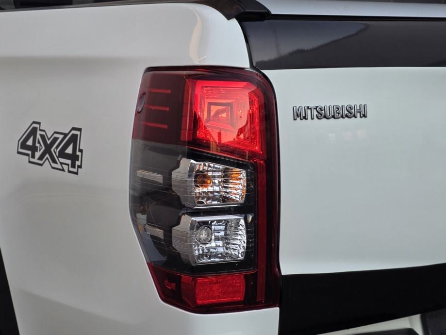 Mitsubishi L200 2,2 DI-D 4X4,ALU,NAVI,KAMERA, 2021 god. - 14