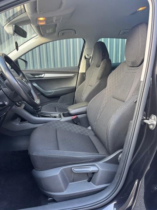 ŠKODA KAROQ 2,0 TDI☆AUTOMATIK☆KAMERA☆REGISTRIRAN☆ALU 18☆, 2021 god. - 17