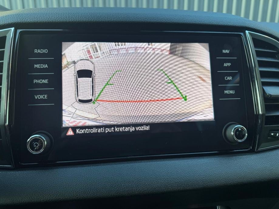 ŠKODA KAROQ 2,0 TDI☆AUTOMATIK☆KAMERA☆REGISTRIRAN☆ALU 18☆, 2021 god. - 22