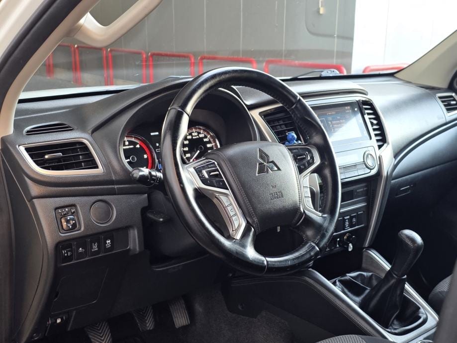 Mitsubishi L200 2,2 DI-D 4X4,ALU,NAVI,KAMERA, 2021 god. - 24