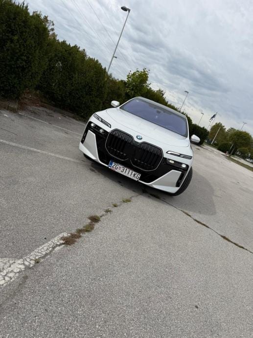 BMW serija 7 740d X DRIVE automatik, 2024 god.