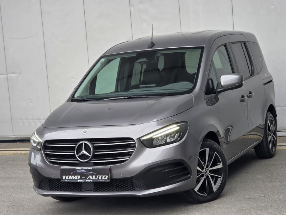 Mercedes-Benz T-klasa 180D automatik,LED,NAVI,KOŽA,KAMERA, 2022 god. - 2
