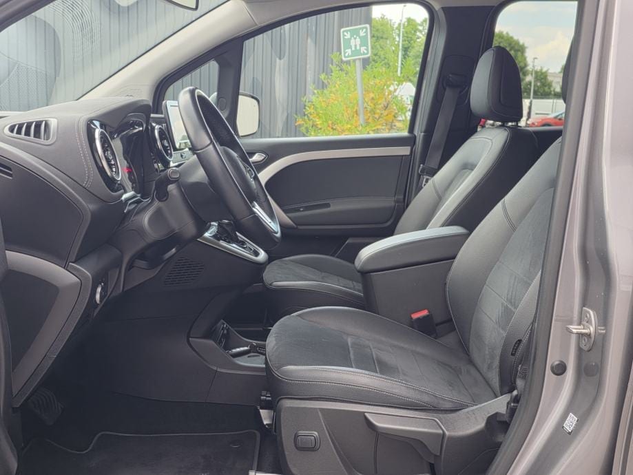 Mercedes-Benz T-klasa 180D automatik,LED,NAVI,KOŽA,KAMERA, 2022 god. - 22