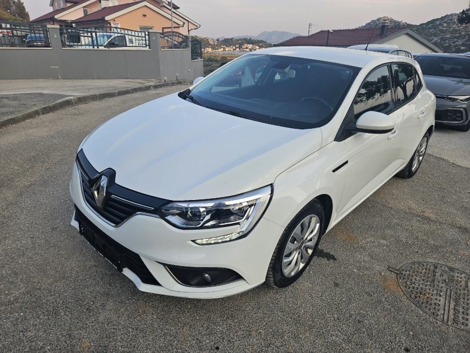 Renault Megane 1.5 dCi 2020 NAVIGACIJA ** U DOLASKU !! - 11