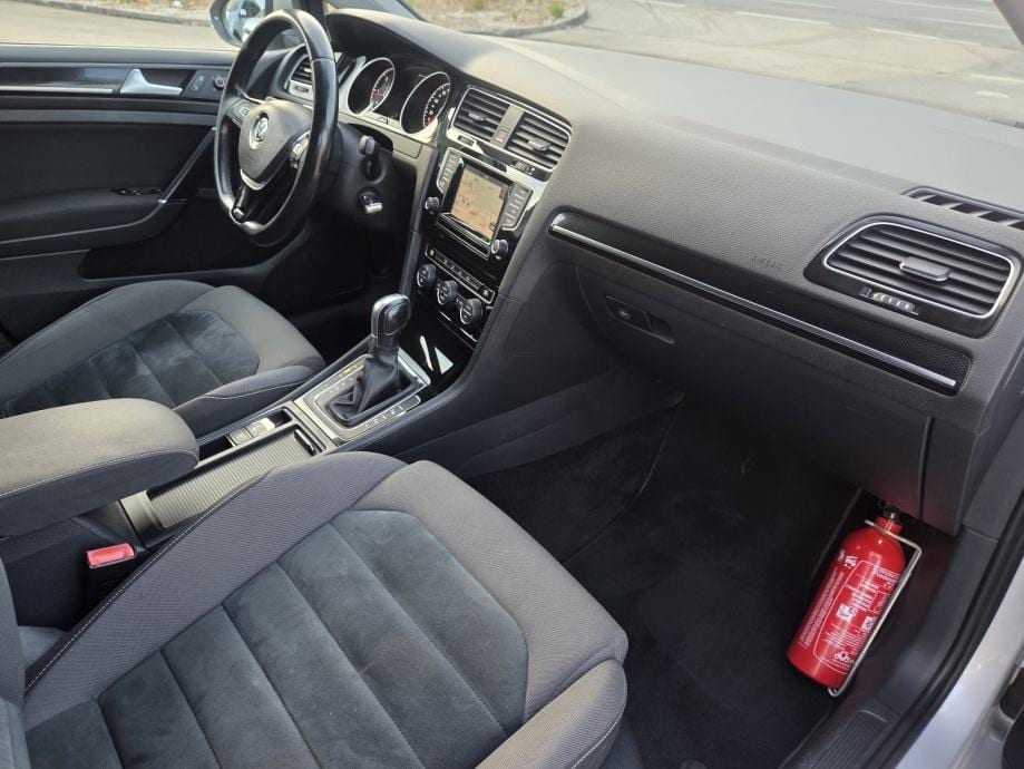 VW Golf 7 1,6 TDI BMT AUTOMATIK - 13
