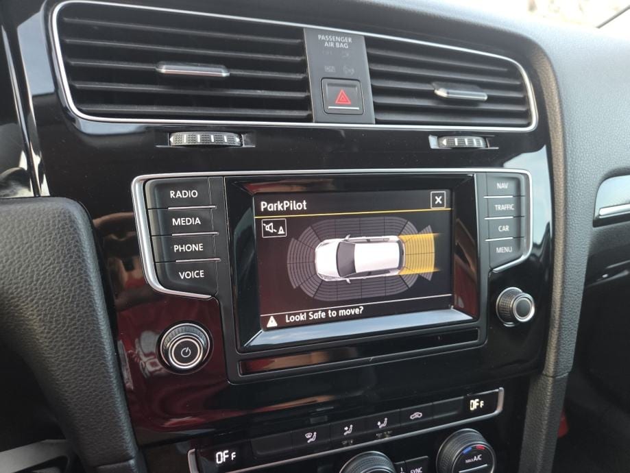 VW Golf 7 1,6 TDI BMT AUTOMATIK - 18