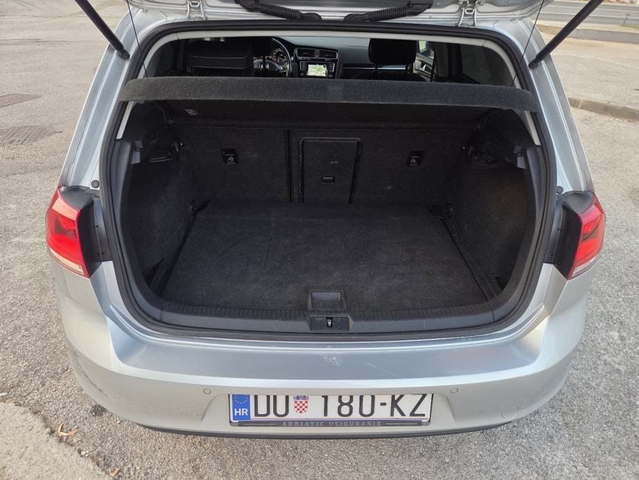 VW Golf 7 1,6 TDI BMT AUTOMATIK - 20