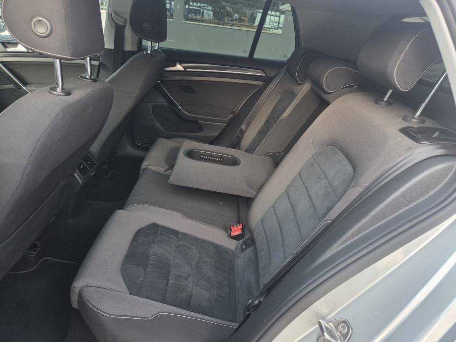 VW Golf 7 1,6 TDI BMT AUTOMATIK - 19