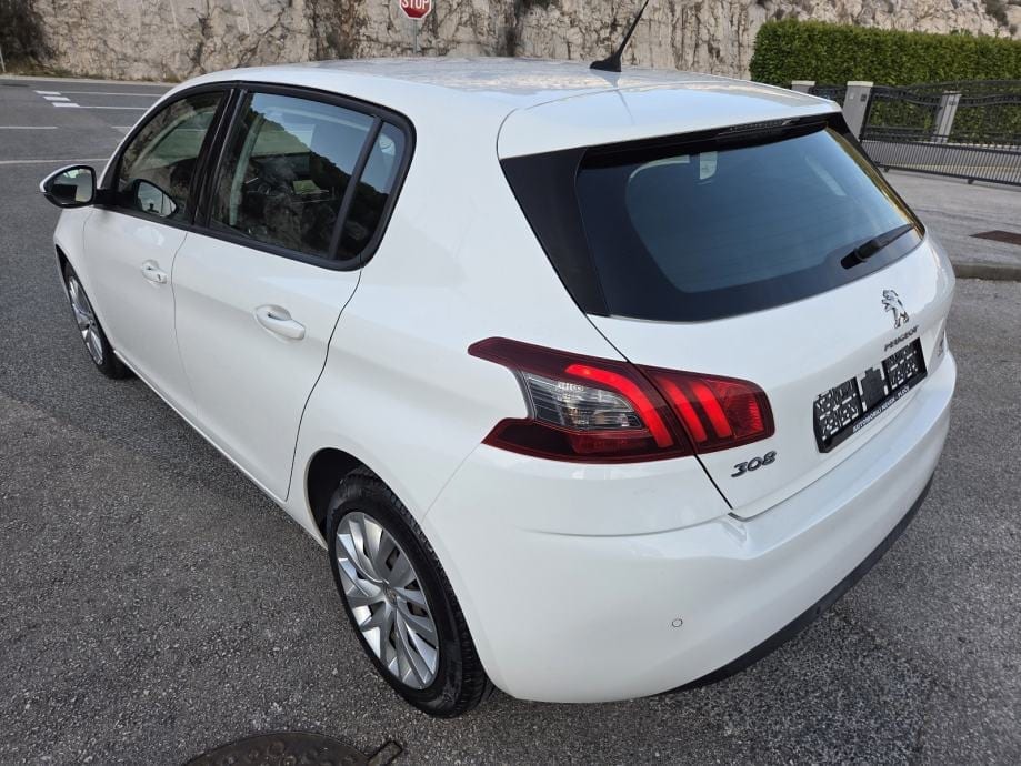 Peugeot 308 1,6 HDi ** 2018 ** ACTIVE OPREMA ** JAMSTVO !!, 2018 god. - 9