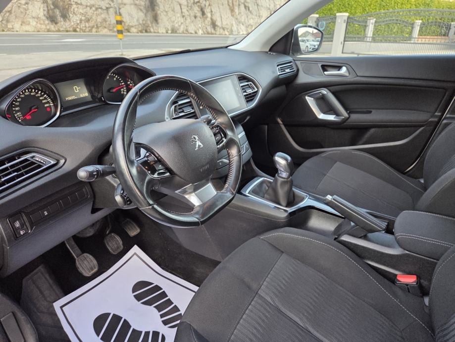 Peugeot 308 1,6 HDi ** 2018 ** ACTIVE OPREMA ** JAMSTVO !!, 2018 god. - 13
