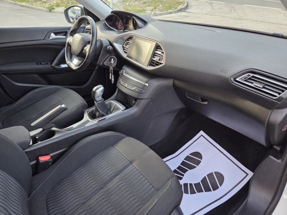 Peugeot 308 1,6 HDi ** 2018 ** ACTIVE OPREMA ** JAMSTVO !!, 2018 god. - 14