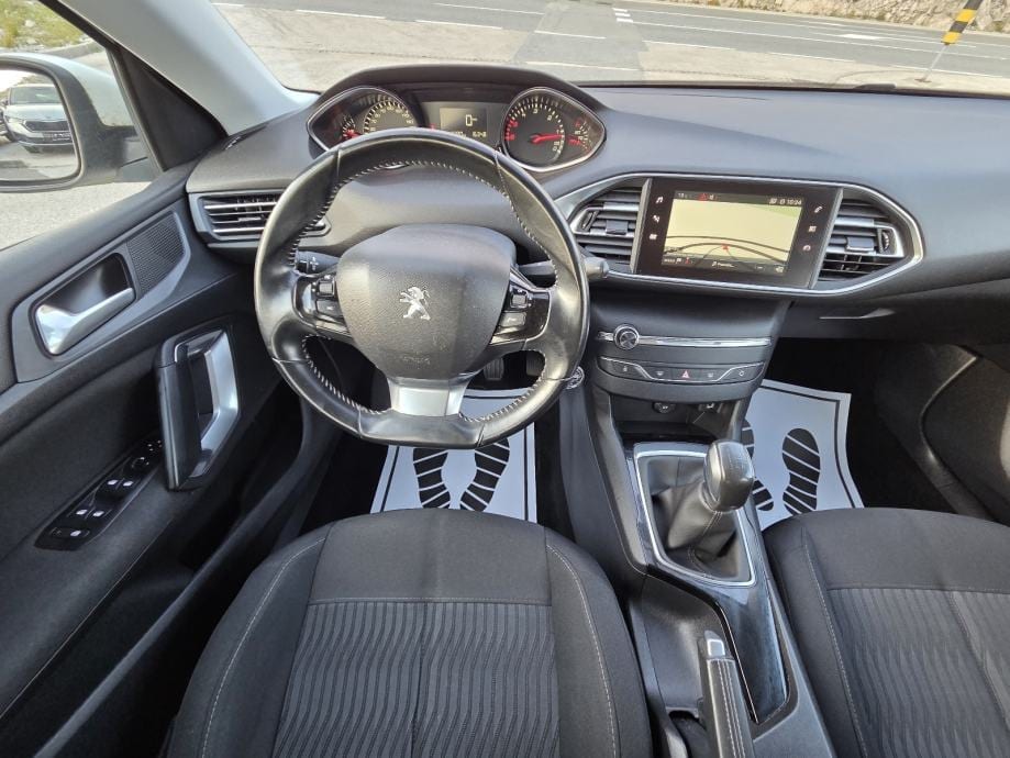 Peugeot 308 1,6 HDi ** 2018 ** ACTIVE OPREMA ** JAMSTVO !!, 2018 god. - 16