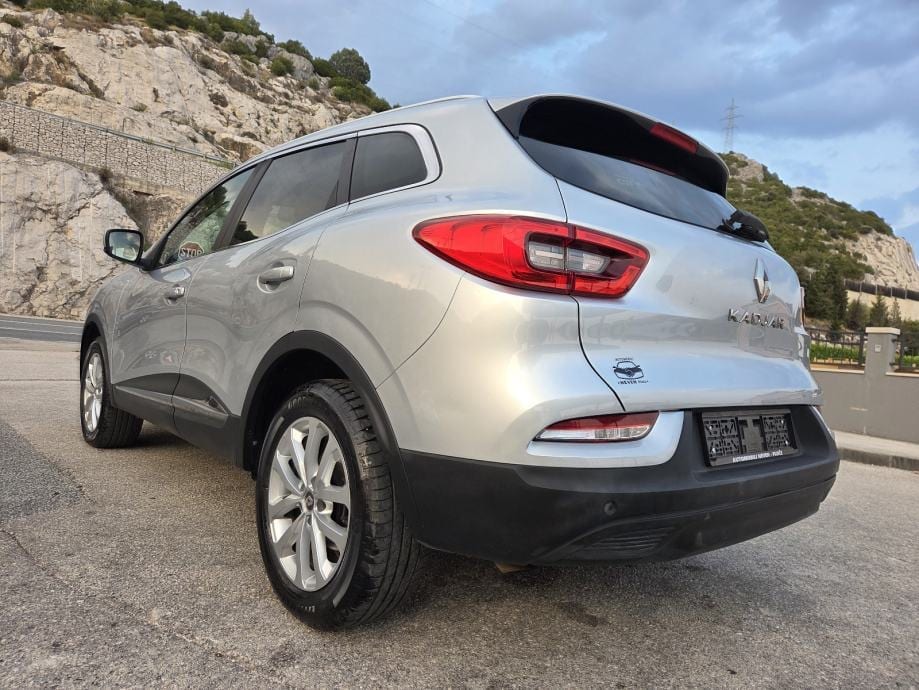 Renault Kadjar dCi 115 ** 2019 **LIMITED OPREMA** JAMSTVO !!, 2019 god. - 8
