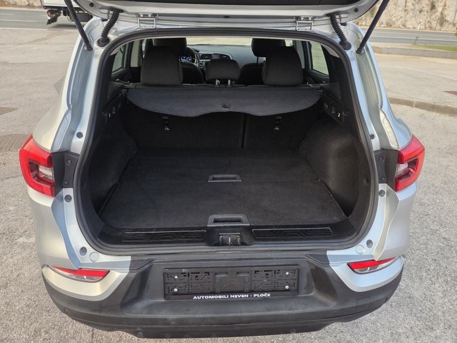 Renault Kadjar dCi 115 ** 2019 **LIMITED OPREMA** JAMSTVO !!, 2019 god. - 19