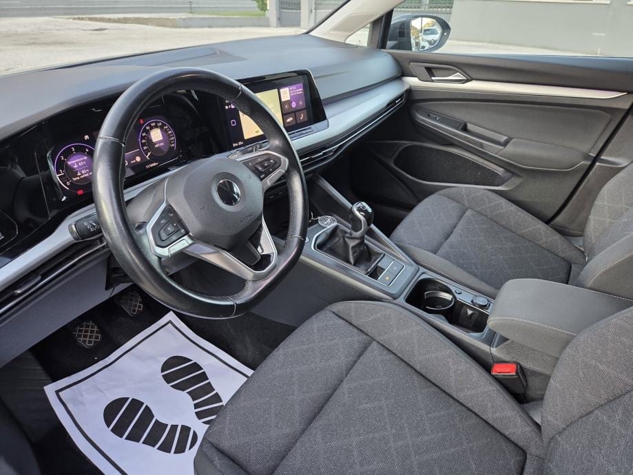 VW Golf 8 2,0 TDI ** 2022 **U DOLASKU !!, 2022 god. - 13
