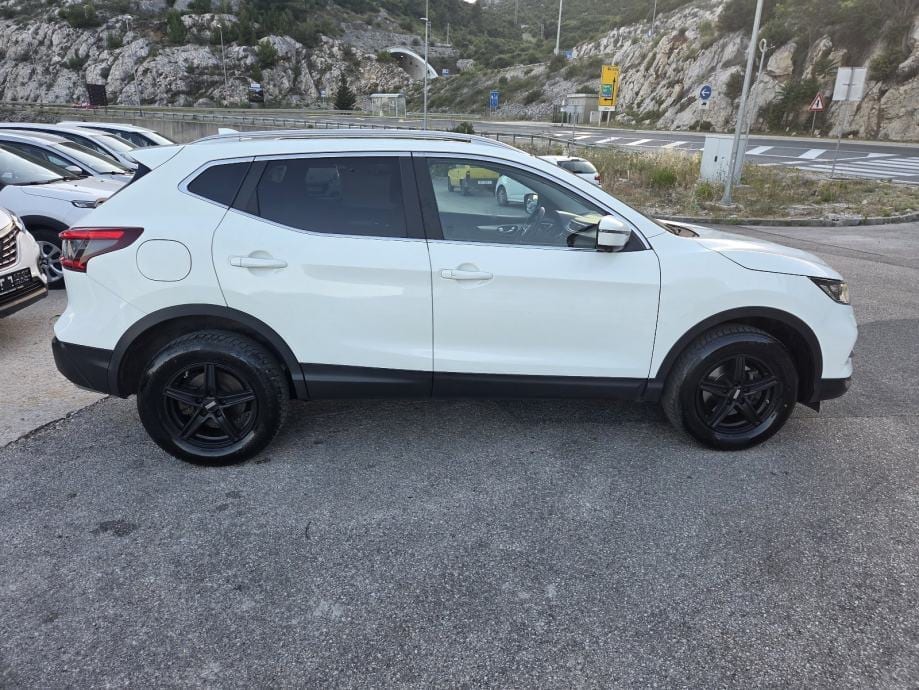 Nissan Qashqai 1,5 dCi ** N-CONNECTA OPREMA ** JAMSTVO !!, 2019 god. - 4