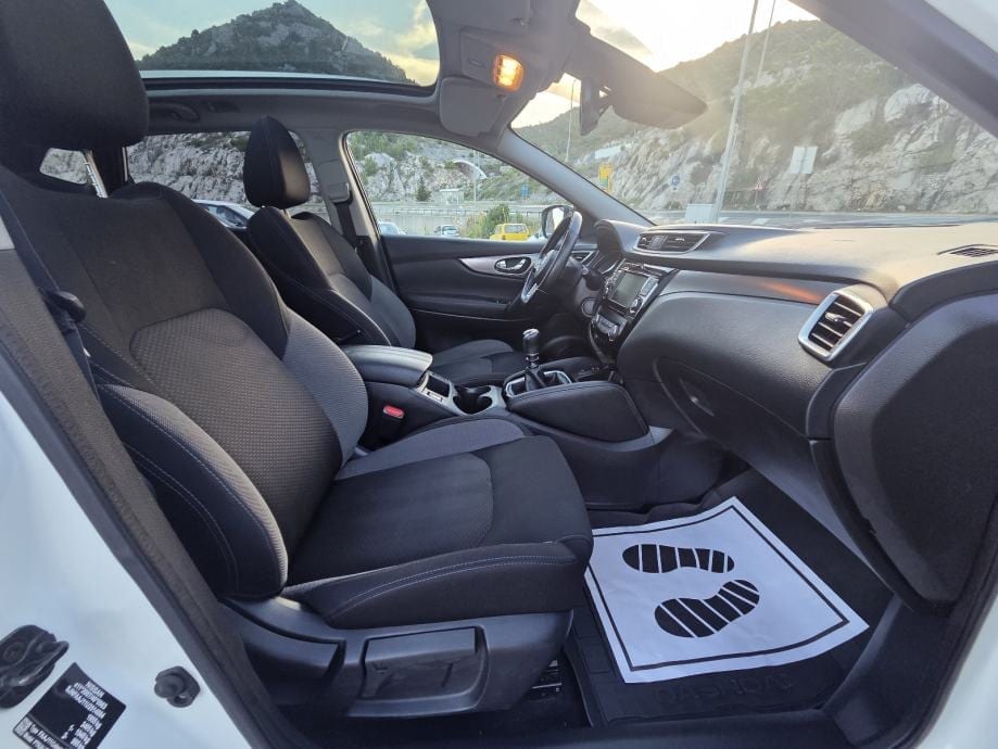 Nissan Qashqai 1,5 dCi ** N-CONNECTA OPREMA ** JAMSTVO !!, 2019 god. - 14