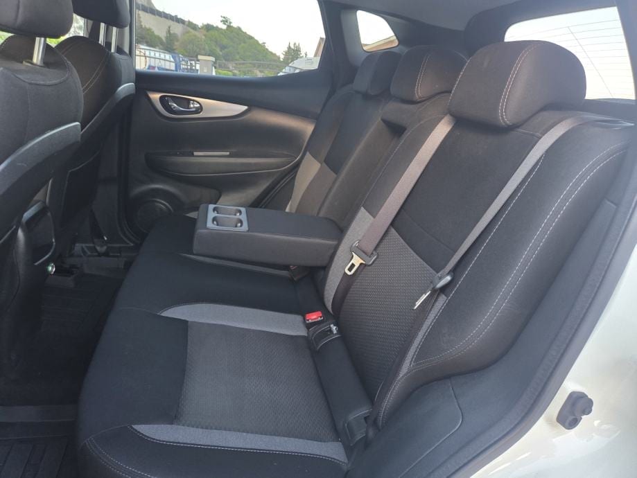 Nissan Qashqai 1,5 dCi ** N-CONNECTA OPREMA ** JAMSTVO !!, 2019 god. - 20
