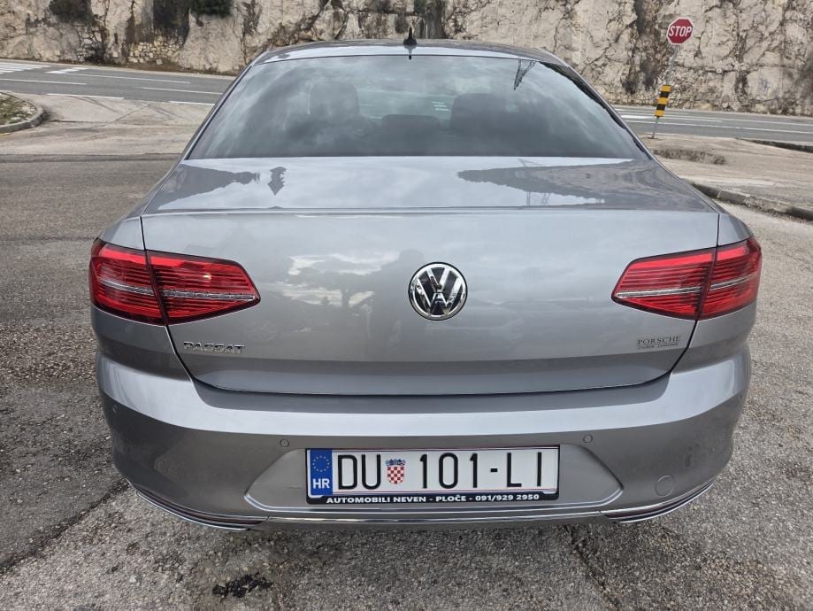 VW Passat 2,0 TDI R-LINE ** NIJE UVOZ ** JAMSTVO !!, 2019 god. - 7