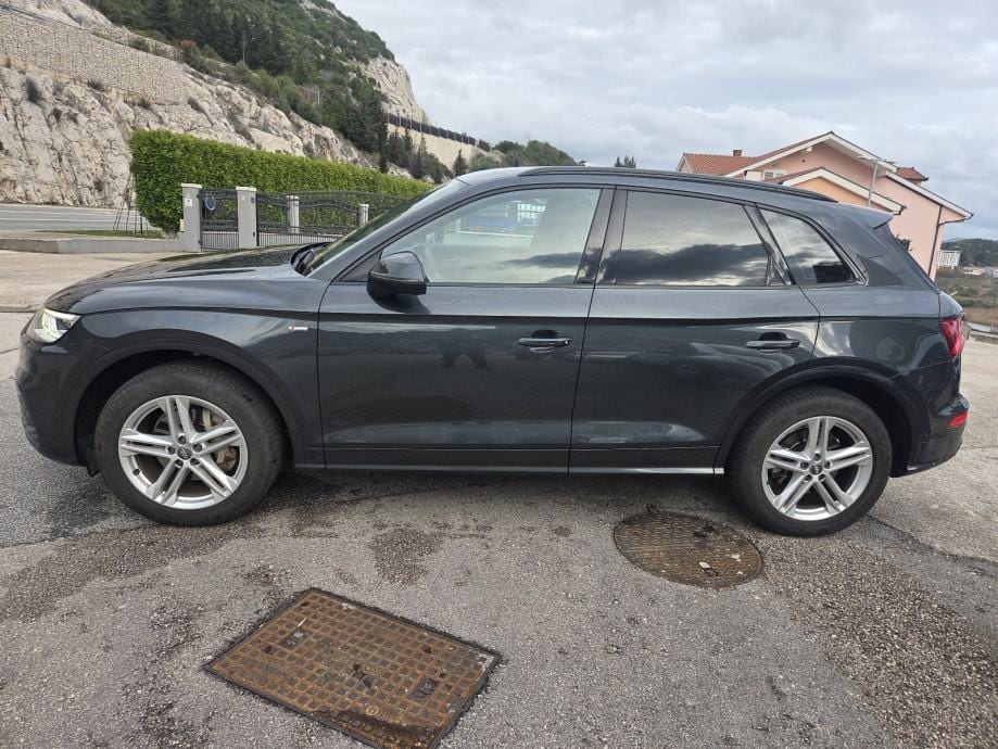Audi Q5 2,0 TDI 140 KW S - LINE ** JAMSTVO !! OGLAS IZ USLUGE, 2018 god. - 10
