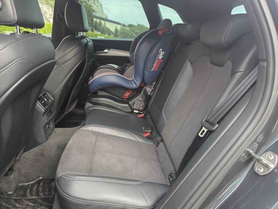 Audi Q5 2,0 TDI 140 KW S - LINE ** JAMSTVO !! OGLAS IZ USLUGE, 2018 god. - 16