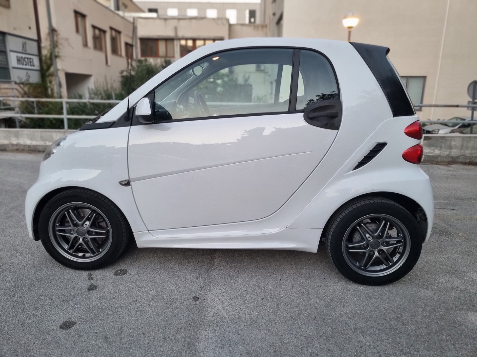 Smart ForTwo - 74322 km • TOP STANJE - 3