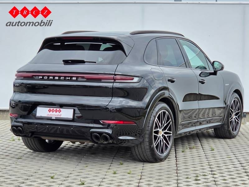 PORSCHE CAYENNE E-HYBRID - 4