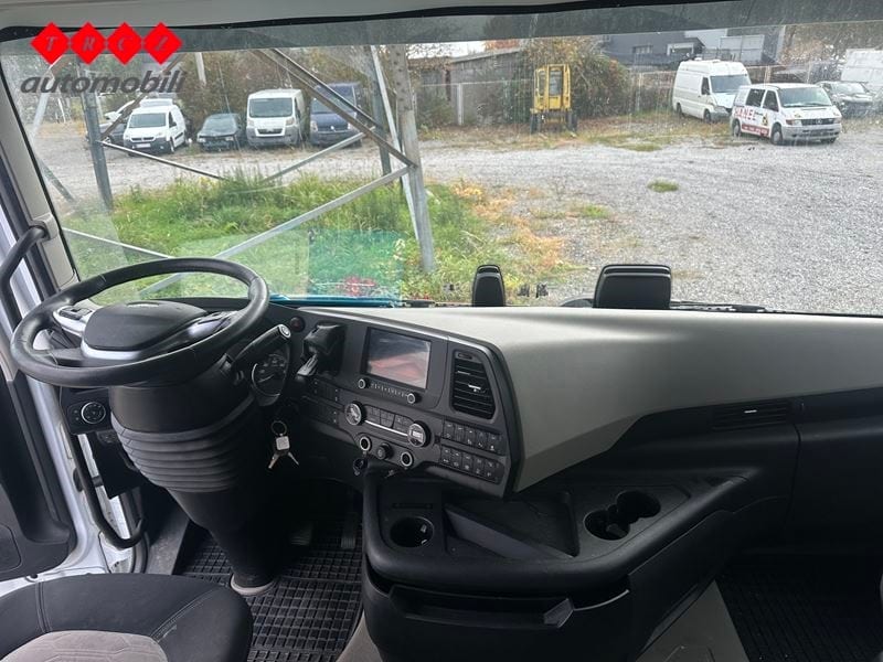 FORD F-MAX 12.74