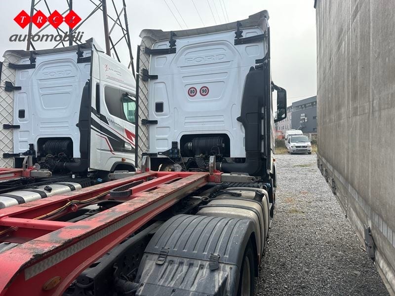 FORD F-MAX XHR AT 4X2 - 4