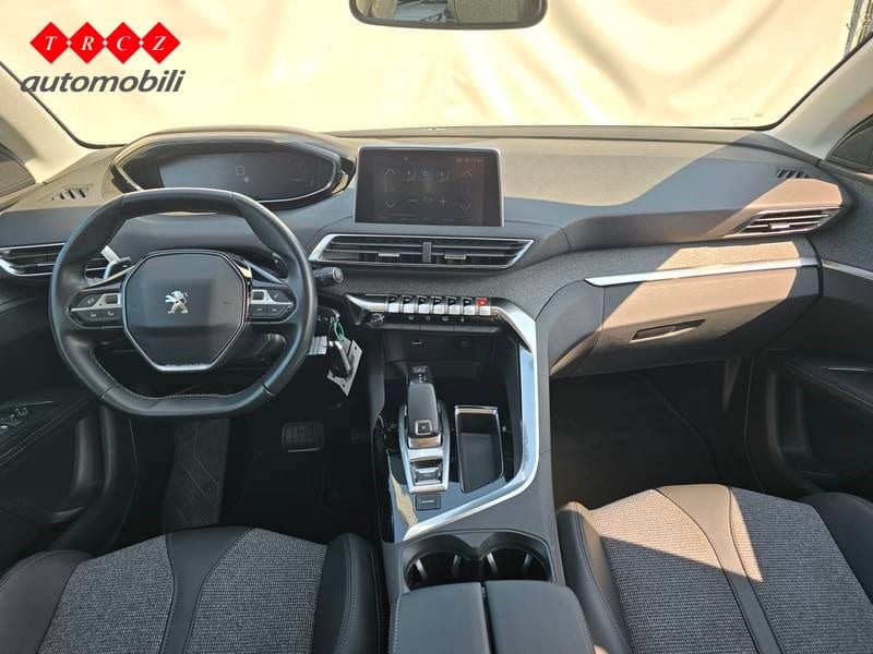PEUGEOT 3008 1.5 HDI AT - 8