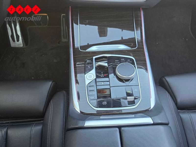 BMW X7 40d xDrive M - 11