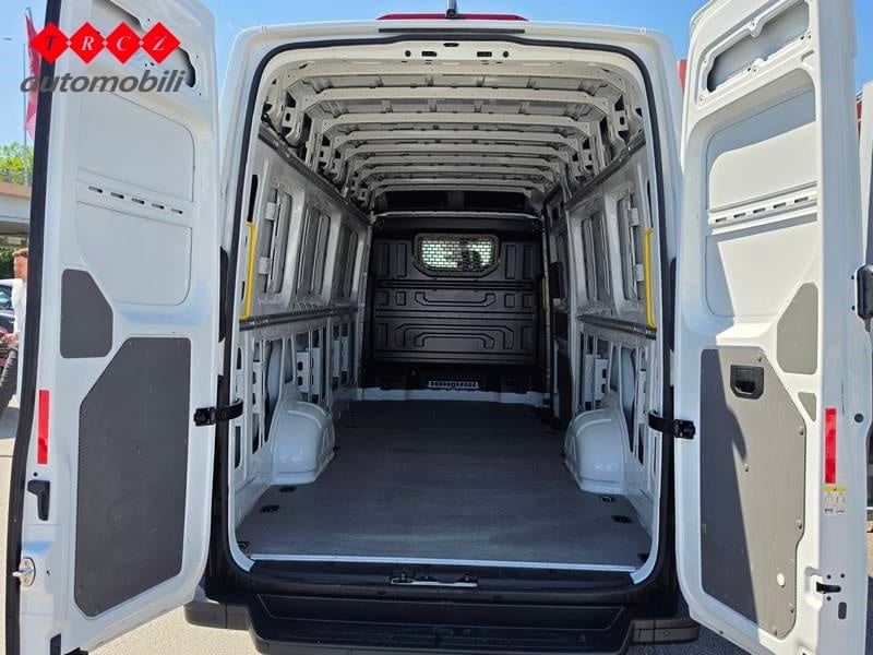 VW CRAFTER 2.0 TDI - 5