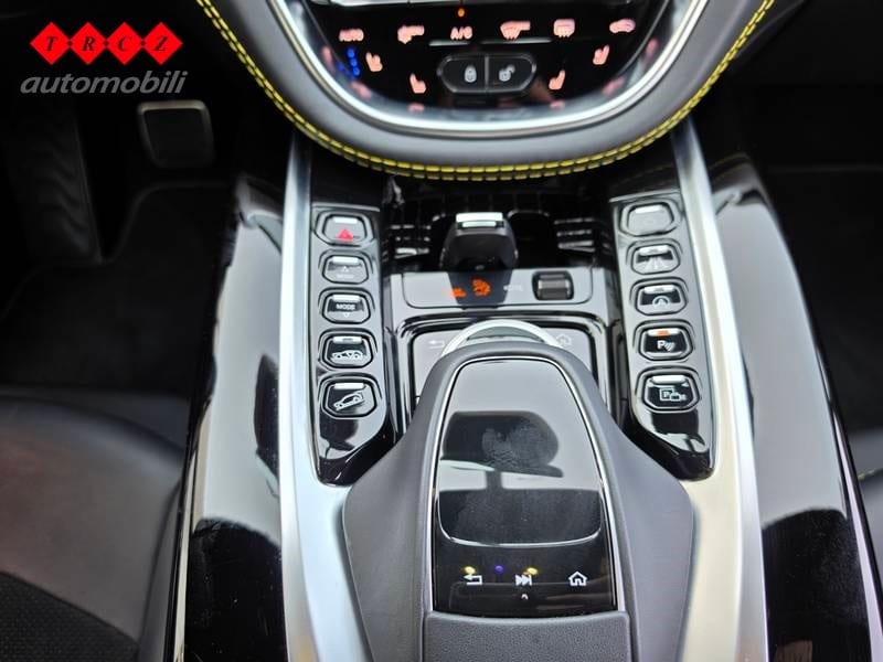 ASTON MARTIN DBX 4.0 V8 - 12