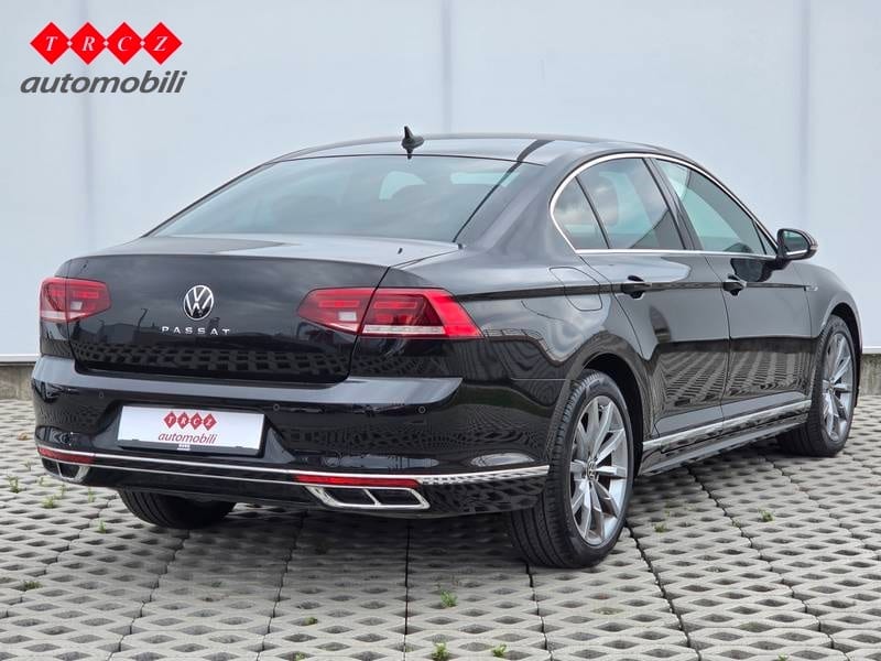 VW PASSAT 2.0 TDI R-LINE