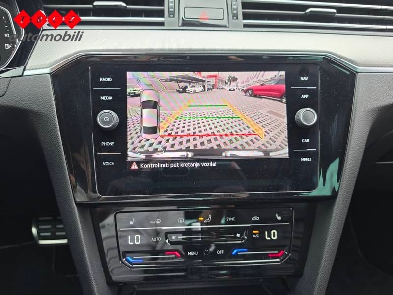 VW PASSAT 2.0 TDI R-LINE - 11