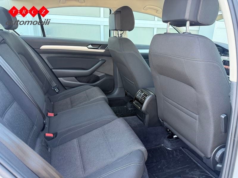 VW PASSAT 2.0 TDI Comfortline - 5
