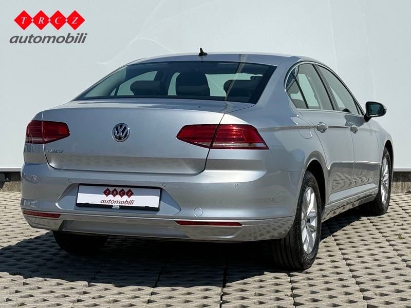 VW PASSAT 2.0 TDI Comfortline - 4