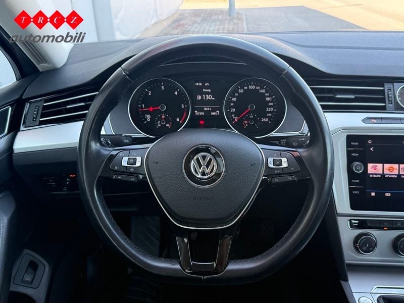 VW PASSAT 2.0 TDI Comfortline - 9