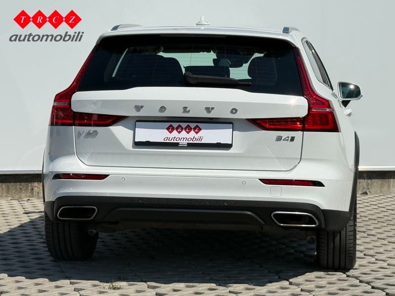 VOLVO V60 Cross Country 2.0 D