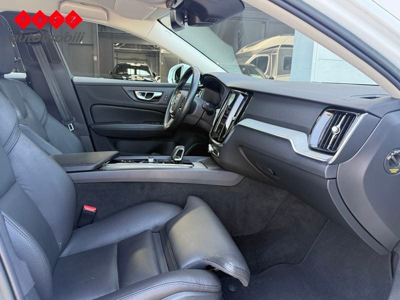 VOLVO V60 Cross Country 2.0 D - 6