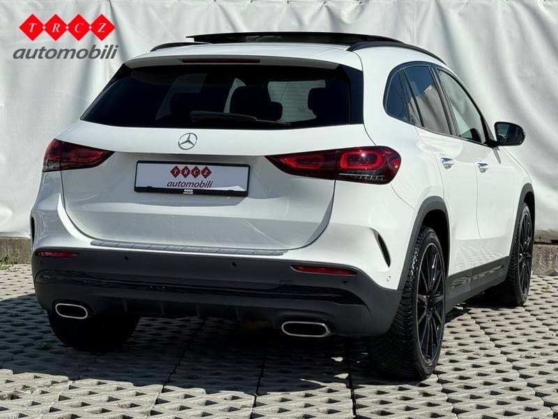 MERCEDES GLA 200d AMG