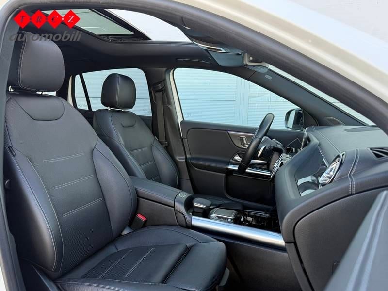 MERCEDES GLA 200d AMG - 7