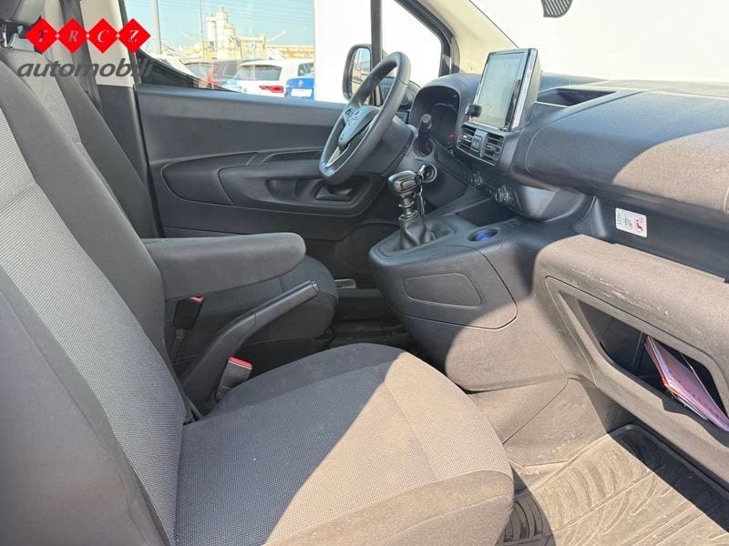 OPEL COMBO 1.5 - 6