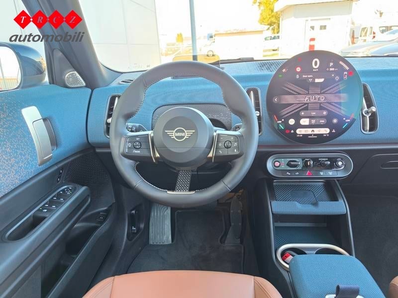 MINI COUNTRYMAN 1.5i FAVOURED - 10