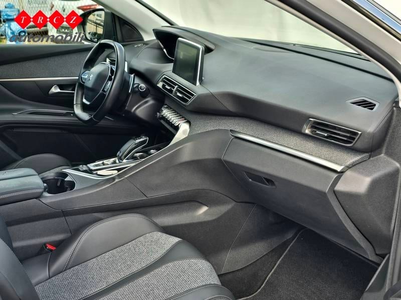 PEUGEOT 3008 1.5 HDI 130 - 6