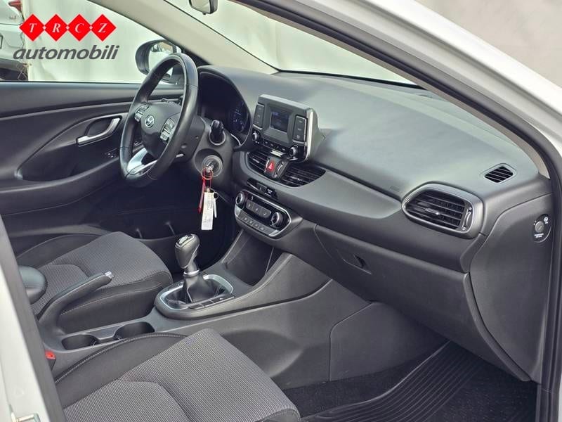HYUNDAI I30 1.6 CRDI - 6